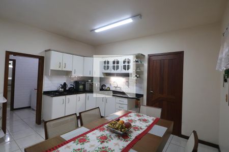 Casa à venda com 142m², 3 quartos e 2 vagasCozinha
