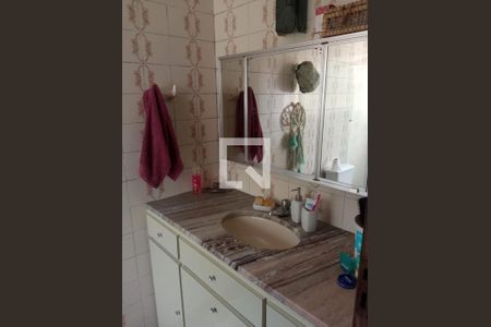 Casa de condomínio à venda com 350m², 6 quartos e 7 vagas Casa de condomínio à venda com 350m², 6 quartos e 7 vagasBanheiro