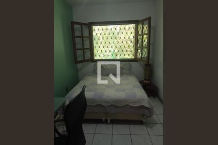 Casa de condomínio à venda com 350m², 6 quartos e 7 vagas Casa de condomínio à venda com 350m², 6 quartos e 7 vagasQuarto