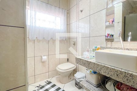 Casa à venda com 118m², 2 quartos e 2 vagas Casa à venda com 118m², 2 quartos e 2 vagasBanheiro Social