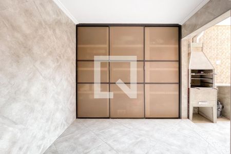 Casa à venda com 118m², 2 quartos e 2 vagas Casa à venda com 118m², 2 quartos e 2 vagasÁrea de Serviço