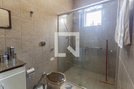 Casa à venda com 200m², 4 quartos e 2 vagas Casa à venda com 200m², 4 quartos e 2 vagasBanheiro Social 2 no 2° Andar