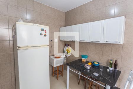 Casa à venda com 200m², 4 quartos e 2 vagas Casa à venda com 200m², 4 quartos e 2 vagasCozinha