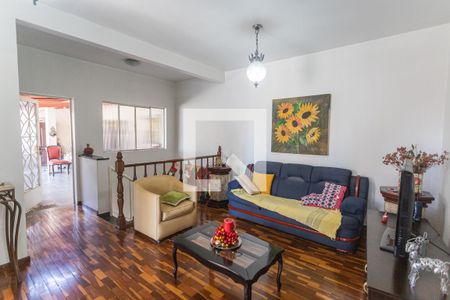 Casa à venda com 200m², 4 quartos e 2 vagas Casa à venda com 200m², 4 quartos e 2 vagasSala 2 no 2° Andar