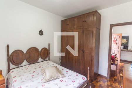 Casa à venda com 200m², 4 quartos e 2 vagas Casa à venda com 200m², 4 quartos e 2 vagasQuarto 4 no 2 no 2° Andar