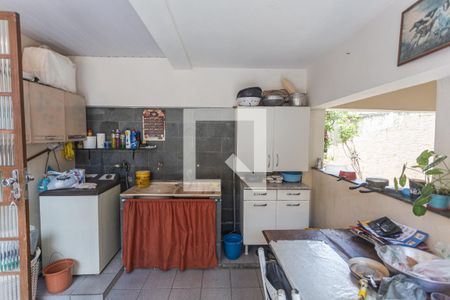 Casa à venda com 200m², 4 quartos e 2 vagas Casa à venda com 200m², 4 quartos e 2 vagasÁrea de Serviço