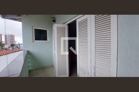 Casa à venda com 480m², 5 quartos e 8 vagas Casa à venda com 480m², 5 quartos e 8 vagasVaranda Quarto 4 suíte