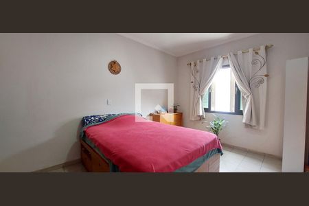 Casa à venda com 480m², 5 quartos e 8 vagas Casa à venda com 480m², 5 quartos e 8 vagasQuarto 3 suíte