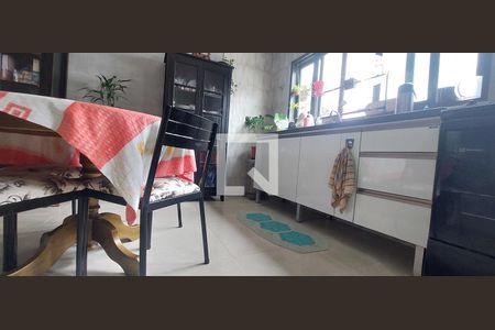 Casa à venda com 480m², 5 quartos e 8 vagas Casa à venda com 480m², 5 quartos e 8 vagasCozinha