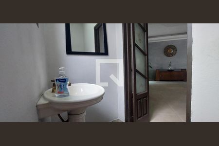 Casa à venda com 480m², 5 quartos e 8 vagas Casa à venda com 480m², 5 quartos e 8 vagasLavabo 1