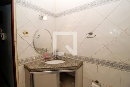 Casa à venda com 320m², 3 quartos e 2 vagas Casa à venda com 320m², 3 quartos e 2 vagasBanheiro 2