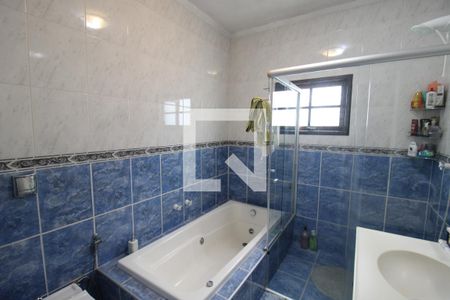 Casa à venda com 178m², 3 quartos e 3 vagasBanheiro 2