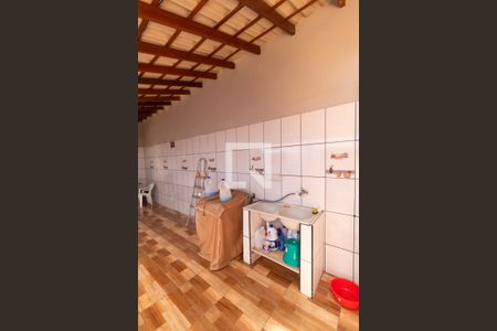 Casa à venda com 225m², 4 quartos e 4 vagas Casa à venda com 225m², 4 quartos e 4 vagasÁrea de Serviço