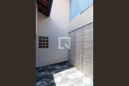 Casa à venda com 225m², 4 quartos e 4 vagas Casa à venda com 225m², 4 quartos e 4 vagasÁrea de Luz