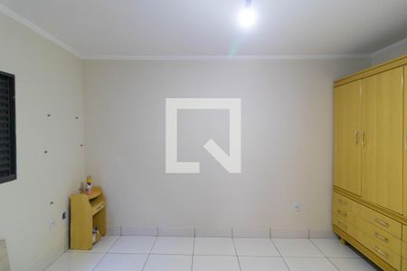 Casa à venda com 225m², 4 quartos e 4 vagas Casa à venda com 225m², 4 quartos e 4 vagasQuarto 02