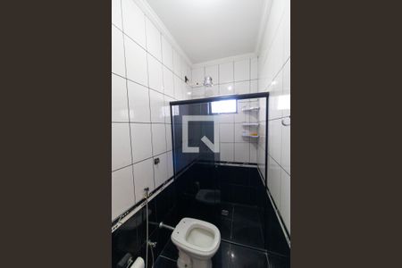 Casa à venda com 225m², 4 quartos e 4 vagas Casa à venda com 225m², 4 quartos e 4 vagasBanheiro da Suíte 01