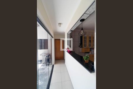 Casa à venda com 225m², 4 quartos e 4 vagas Casa à venda com 225m², 4 quartos e 4 vagasCozinha