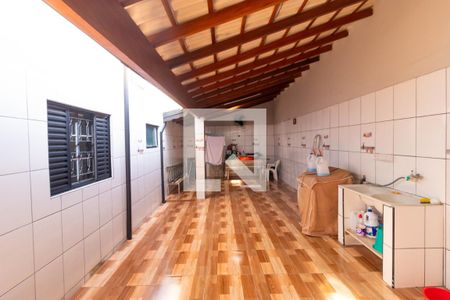 Casa à venda com 225m², 4 quartos e 4 vagas Casa à venda com 225m², 4 quartos e 4 vagasChurrasqueira