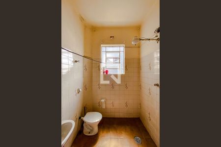 Casa à venda com 104m², 2 quartos e 1 vagaBanheiro