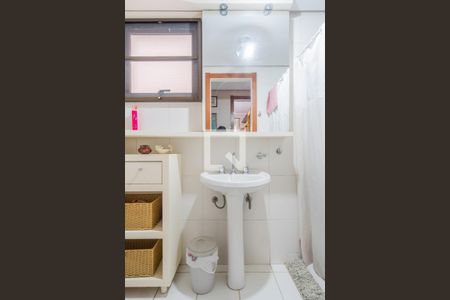 Apartamento à venda com 94m², 3 quartos e 2 vagas Apartamento à venda com 94m², 3 quartos e 2 vagasBanheiro Social