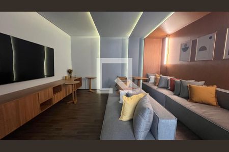 Studio à venda com 24m², 1 quarto e sem vaga Studio à venda com 24m², 1 quarto e sem vaga Área comum - Sala de Cinema