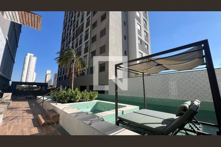 Studio à venda com 24m², 1 quarto e sem vaga Studio à venda com 24m², 1 quarto e sem vagaPiscina