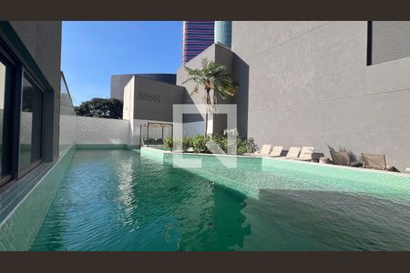 Studio à venda com 24m², 1 quarto e sem vaga Studio à venda com 24m², 1 quarto e sem vagaPiscina