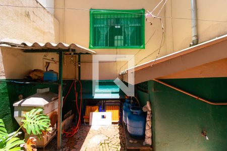 Casa à venda com 100m², 3 quartos e 3 vagas Casa à venda com 100m², 3 quartos e 3 vagasQuintal