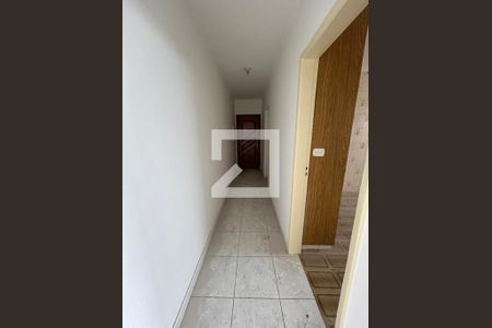 Corredor da entrada da sala de apartamento para alugar com 3 quartos, 105m² em Perdizes, São Paulo