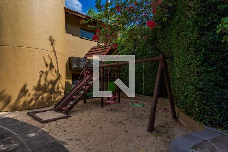 Casa de condomínio à venda com 316m², 3 quartos e 2 vagas Casa de condomínio à venda com 316m², 3 quartos e 2 vagasÁrea comum - Playground