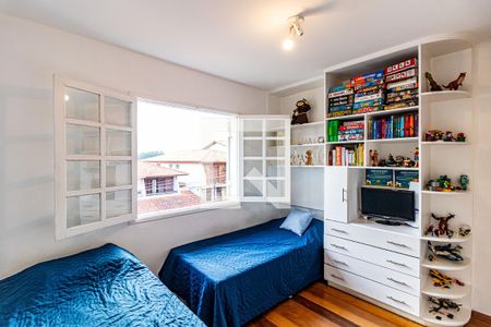 Casa de condomínio à venda com 170m², 3 quartos e 2 vagasQuarto 01