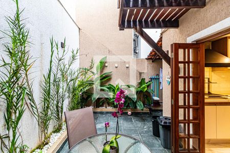 Casa de condomínio à venda com 170m², 3 quartos e 2 vagasJardim