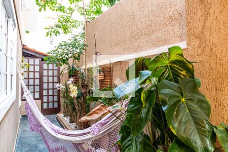 Casa de condomínio à venda com 170m², 3 quartos e 2 vagasJardim