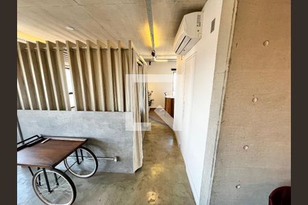 Sala/Quarto de apartamento à venda com 1 quarto, 70m² em Carandiru, São Paulo