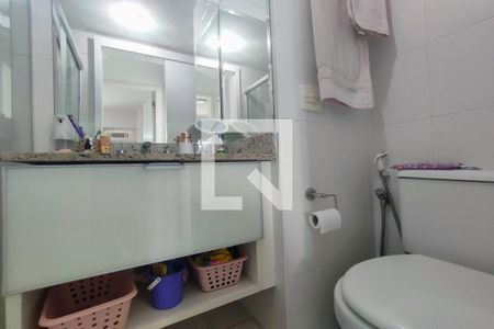 Apartamento à venda com 69m², 2 quartos e 1 vaga Apartamento à venda com 69m², 2 quartos e 1 vagaBanheiro Social