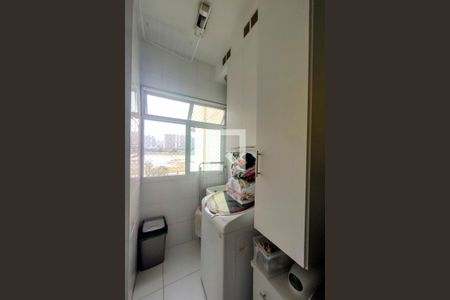 Apartamento à venda com 69m², 2 quartos e 1 vaga Apartamento à venda com 69m², 2 quartos e 1 vagaÁrea de Serviço