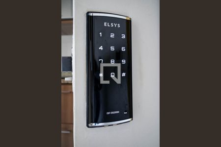 Apartamento à venda com 140m², 2 quartos e 2 vagasFechadura eletrônica