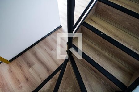 Apartamento à venda com 140m², 2 quartos e 2 vagasEscada