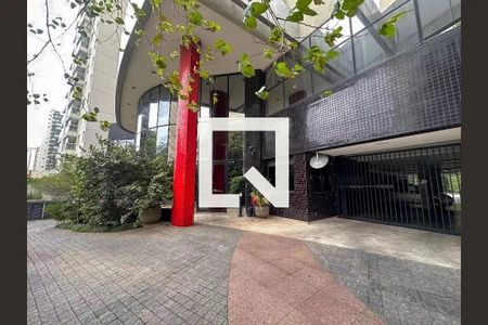 Apartamento à venda com 38m², 1 quarto e 1 vaga Apartamento à venda com 38m², 1 quarto e 1 vagaFachada e portaria