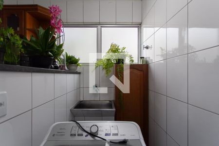 Apartamento à venda com 193m², 3 quartos e 2 vagas Apartamento à venda com 193m², 3 quartos e 2 vagasÁrea de Serviço