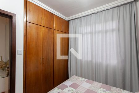 Apartamento à venda com 193m², 3 quartos e 2 vagas Apartamento à venda com 193m², 3 quartos e 2 vagasQuarto 1