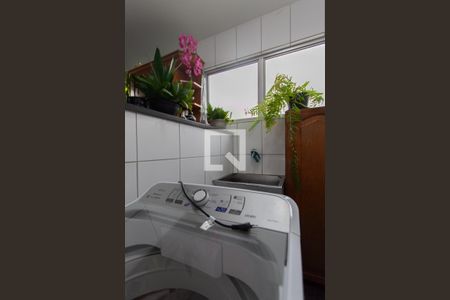 Apartamento à venda com 193m², 3 quartos e 2 vagas Apartamento à venda com 193m², 3 quartos e 2 vagasÁrea de Serviço