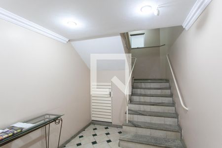 Apartamento à venda com 193m², 3 quartos e 2 vagas Apartamento à venda com 193m², 3 quartos e 2 vagasHall de entrada