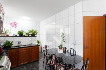 Apartamento à venda com 193m², 3 quartos e 2 vagas Apartamento à venda com 193m², 3 quartos e 2 vagasCozinha