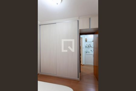 Apartamento à venda com 193m², 3 quartos e 2 vagas Apartamento à venda com 193m², 3 quartos e 2 vagasQuarto 2