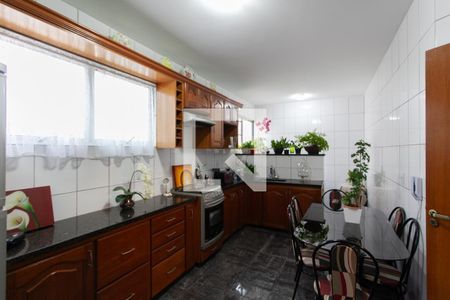 Apartamento à venda com 193m², 3 quartos e 2 vagas Apartamento à venda com 193m², 3 quartos e 2 vagasCozinha