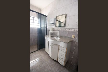 Casa à venda com 150m², 2 quartos e 2 vagasBanheiro 2