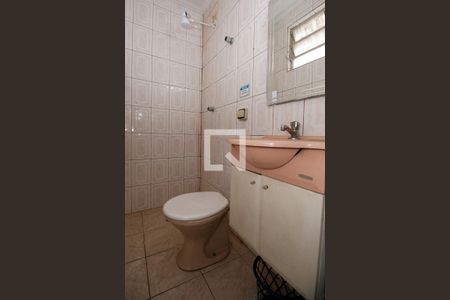 Casa à venda com 150m², 2 quartos e 2 vagasBanheiro 1