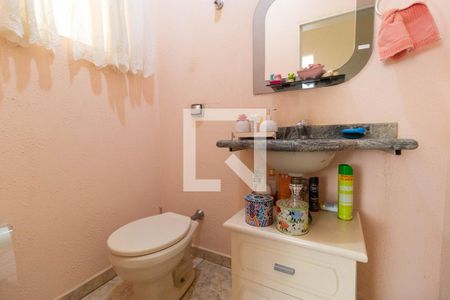 Casa à venda com 220m², 3 quartos e 3 vagas Casa à venda com 220m², 3 quartos e 3 vagasLavabo