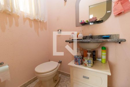 Casa à venda com 220m², 3 quartos e 3 vagas Casa à venda com 220m², 3 quartos e 3 vagasLavabo